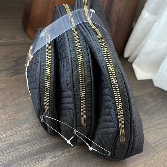 Nollia Cosmetic & Travel 3 pk set,quilted,gold zippers,vinyl interior,easy care - Picture 3 of 13